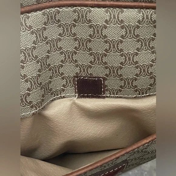 Celine Clutch – Cognac & Beige Signature Pattern - Picture 10 of 13